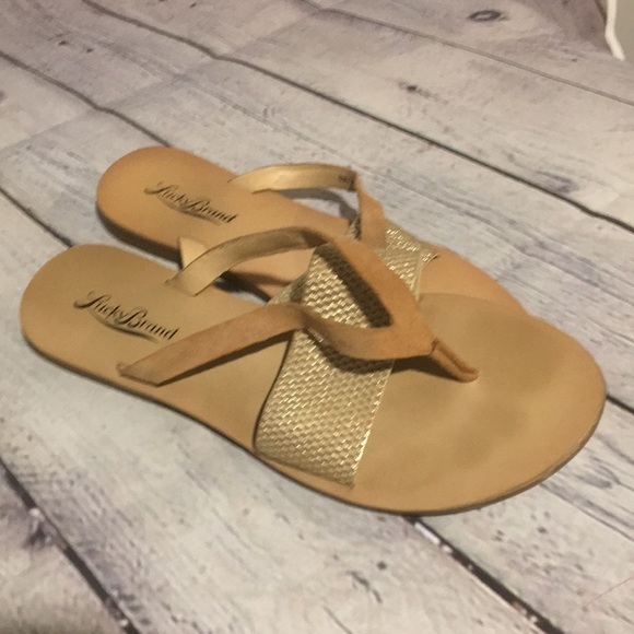 Lucky brand leather and gold metallic slip on sandals | 6M - Picture 7 of 9